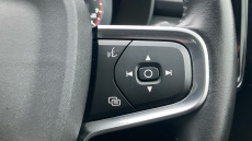 Volvo Xc40 1.5 T3 [163] Momentum 5dr Petrol Estate